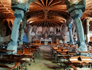 colonia guell guia